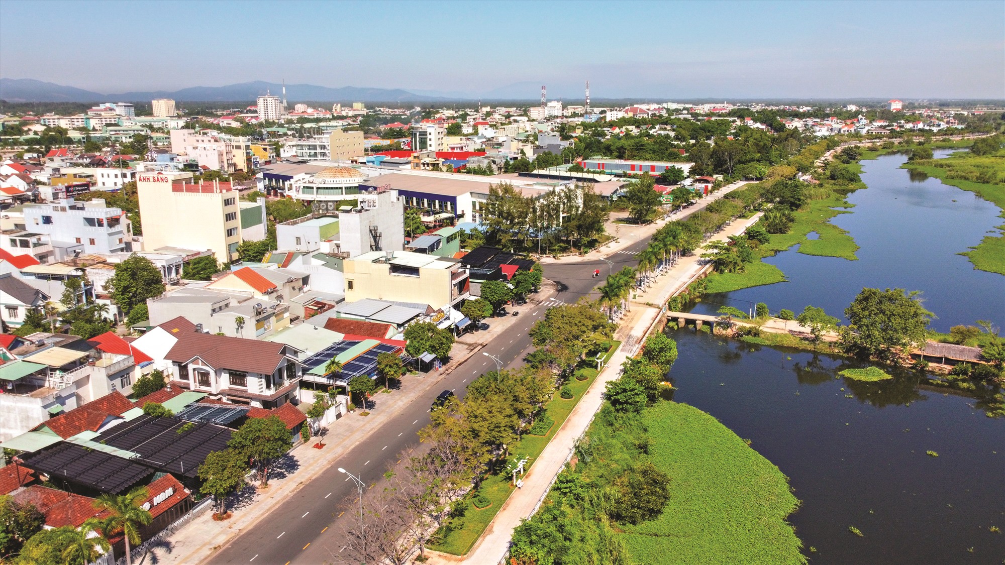 Tập đoàn Ecopark Group đề xuất làm dự án Eco Duy Xuyên tại Quảng Nam, tái hiện phố cổ Hội An Tập đoàn Ecopark Group đề xuất làm dự án Eco Duy Xuyên tại Quảng Nam, tái hiện phố cổ Hội An